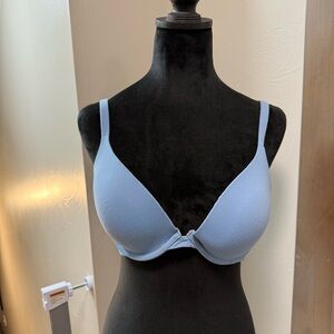 Body by Victorias Secret Periwinkle Light Blue Lined‎ Plunge T-Shirt Bra 36C